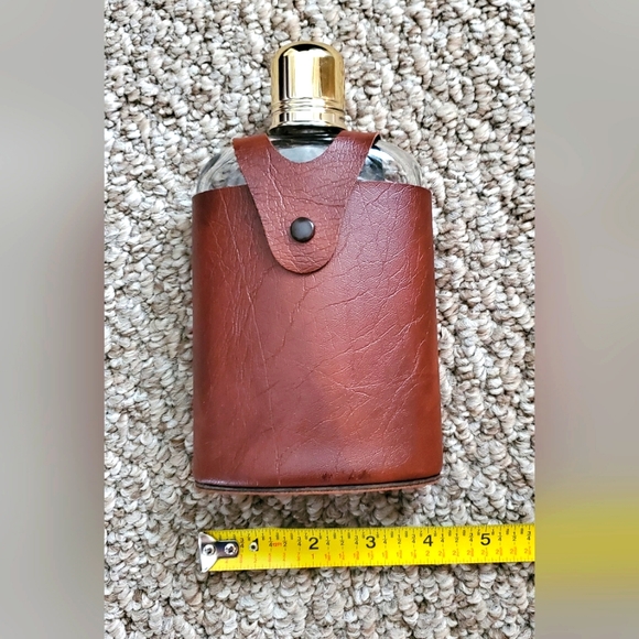 Vintage Flask🍸🍷🍹 - Picture 10 of 11